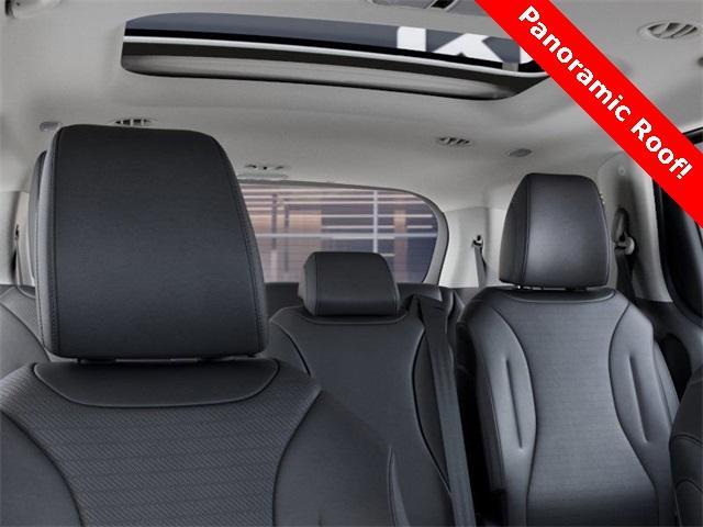 Photo of 2026 Ivory Silver Kia Carnival