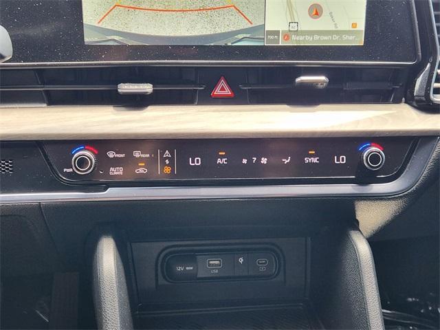 Photo of 2023 Sapphire Blue Kia Sportage
