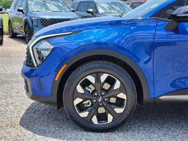 Photo of 2023 Sapphire Blue Kia Sportage