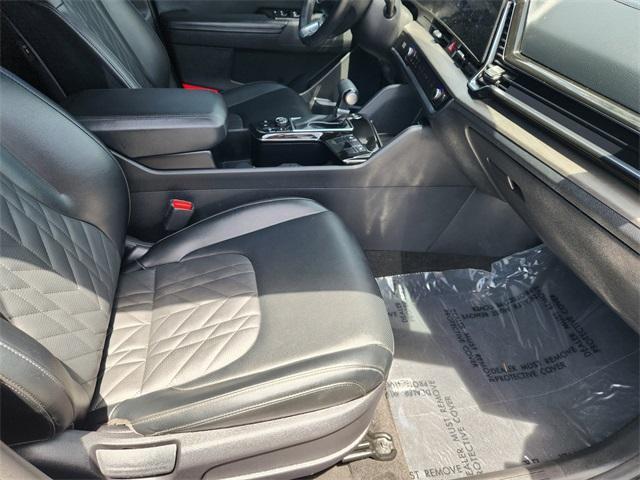 Photo of 2023 Sapphire Blue Kia Sportage
