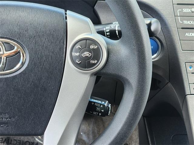 Photo of 2013 Winter Gray Metallic Toyota Prius