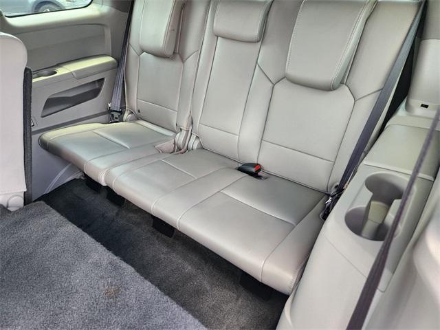 Photo of 2015 Taffeta White Honda Pilot