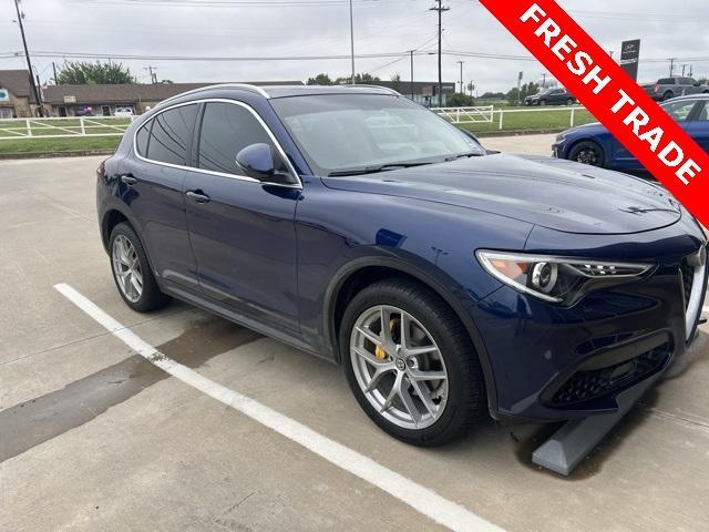 Photo of 2018 Montecarlo Blue Metallic Alfa Romeo Stelvio