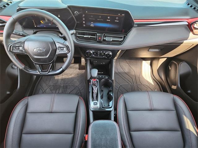 Photo of 2024 Summit White Chevrolet Trailblazer