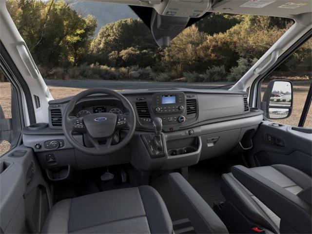Photo of 2025 Oxford White Ford Transit-250