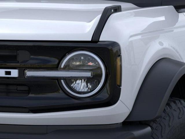 Photo of 2025 White Ford Bronco