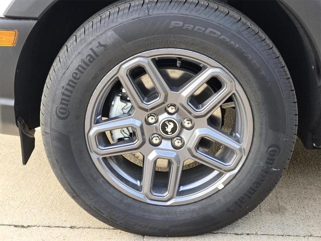 Photo of 2025 Oxford White Ford Bronco Sport