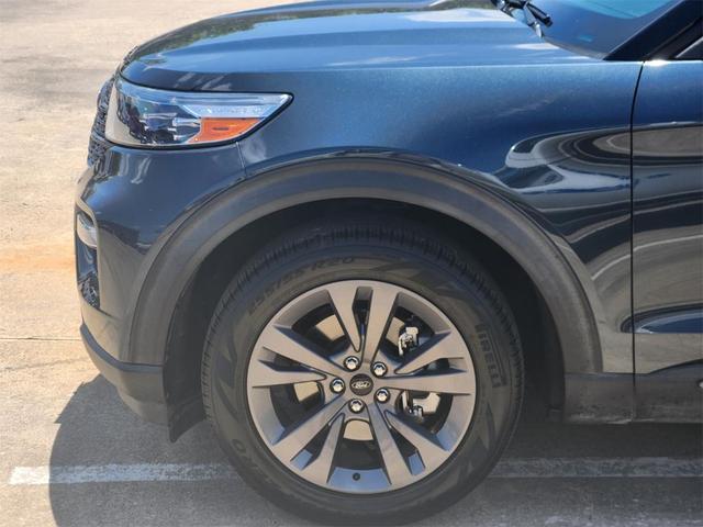 Photo of 2022 Stone Blue Metallic Ford Explorer