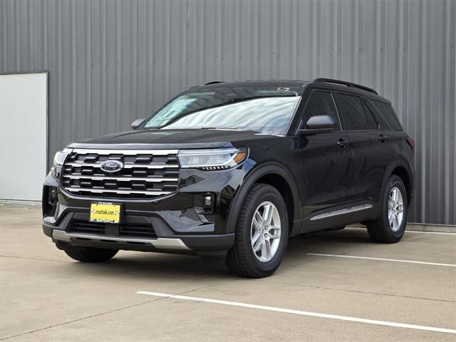 Photo of 2025 Agate Black Metallic Ford Explorer