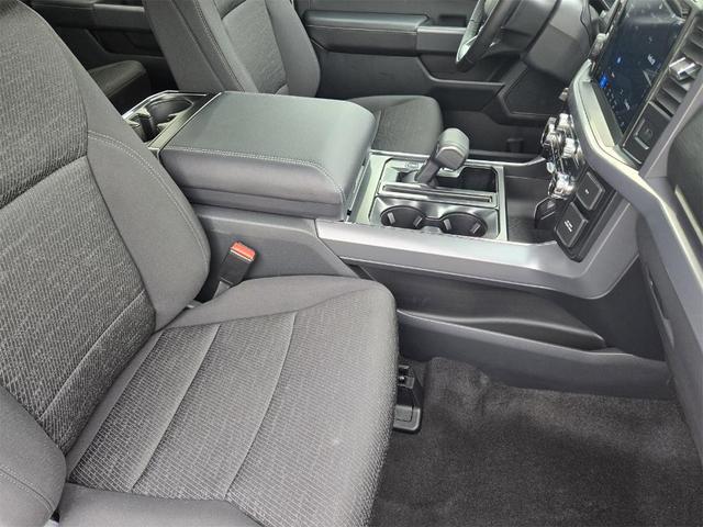 Photo of 2025 Oxford White Ford F-150