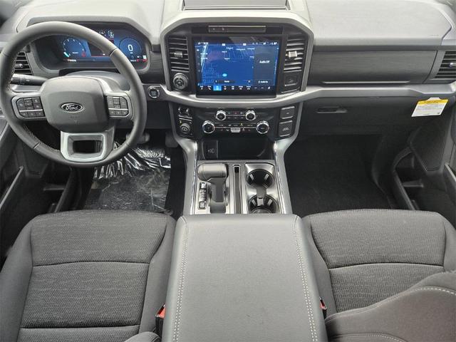 Photo of 2025 Oxford White Ford F-150