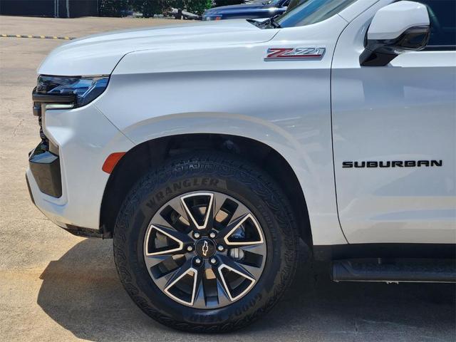 Photo of 2023 Summit White Chevrolet Suburban