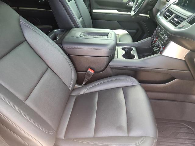 Photo of 2023 Summit White Chevrolet Suburban