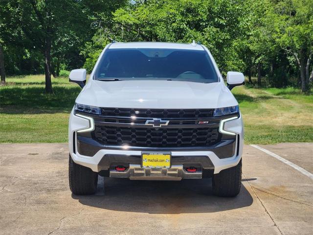 Photo of 2023 Summit White Chevrolet Suburban