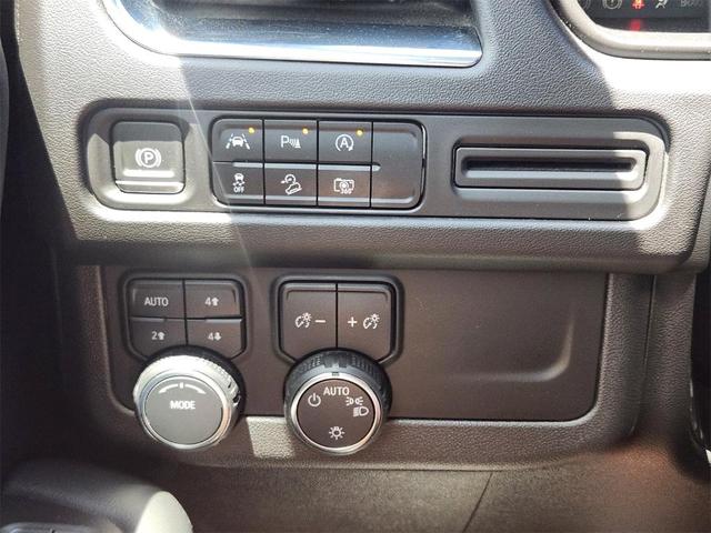 Photo of 2023 Summit White Chevrolet Suburban