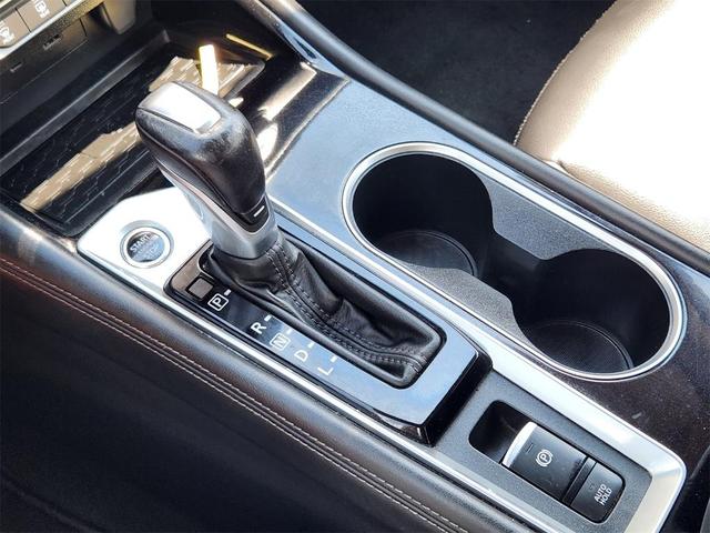Photo of 2023 Brilliant Silver Metallic Nissan Altima