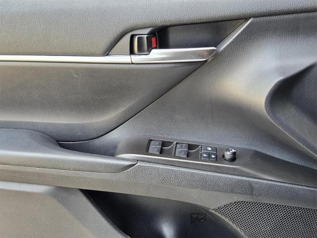 Photo of 2021 White Toyota Camry