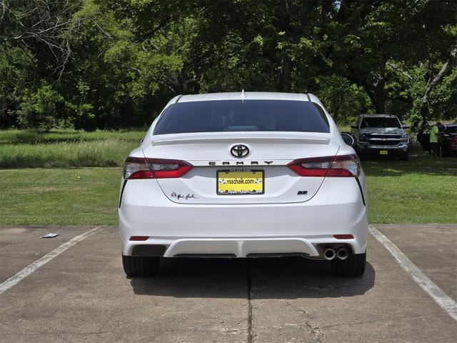 Photo of 2021 White Toyota Camry