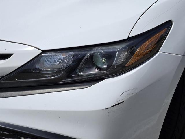 Photo of 2021 White Toyota Camry