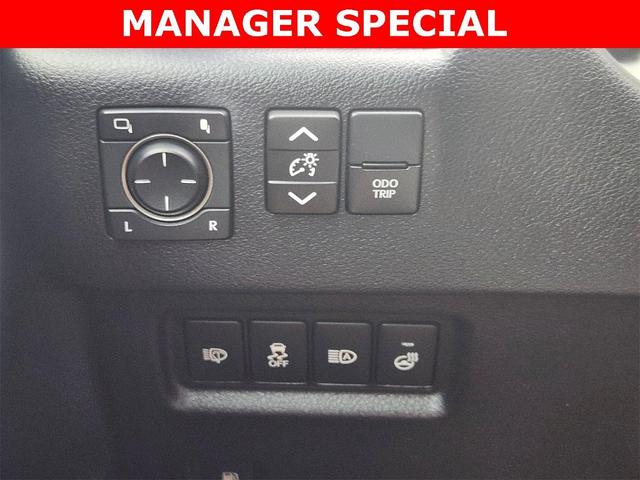 Photo of 2023 Atomic Silver Lexus GX 460