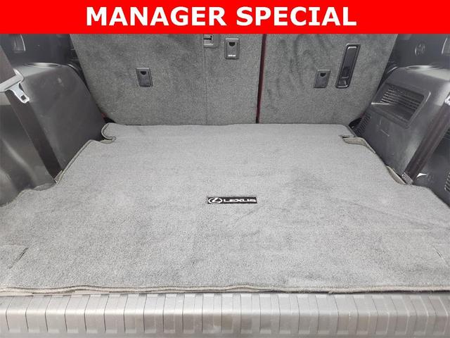Photo of 2023 Atomic Silver Lexus GX 460