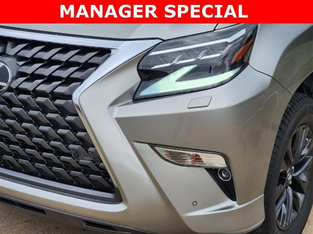Photo of 2023 Atomic Silver Lexus GX 460