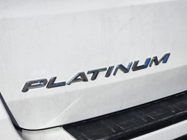 Photo of 2025 Star White Ford Explorer