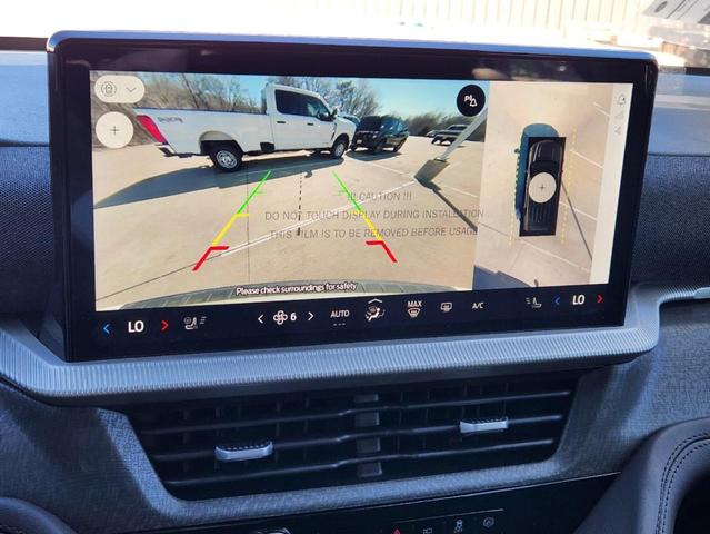 Photo of 2025 Star White Ford Explorer