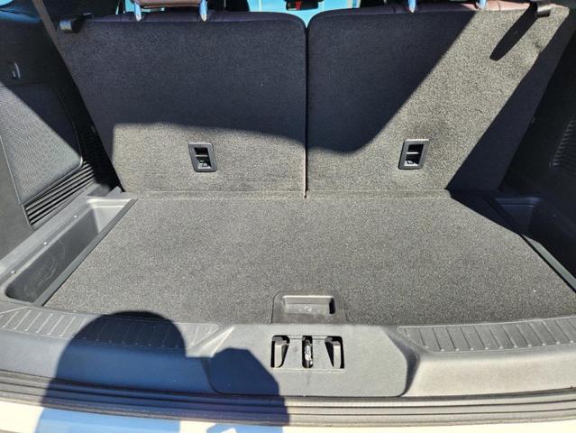 Photo of 2025 Star White Ford Explorer