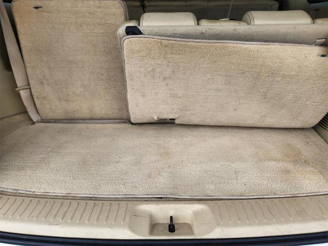Photo of 2015 White Toyota Highlander