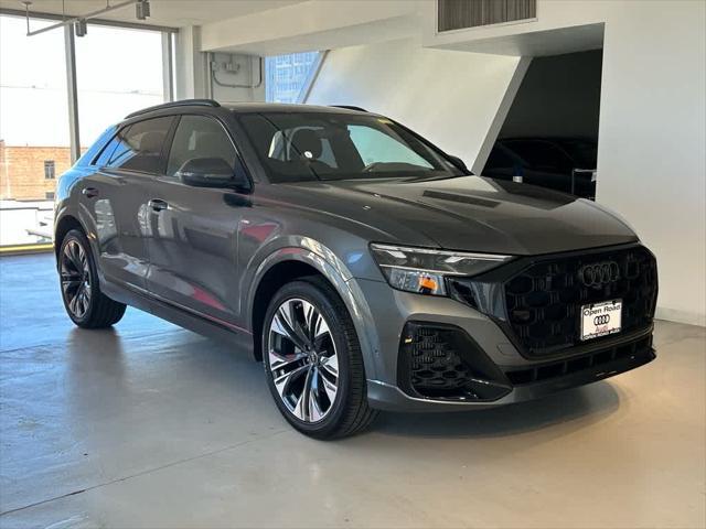 Photo of 2025 Daytona Gray Pearl Effect Audi Q8