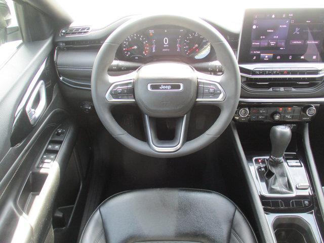 Photo of 2022 Bright White Clearcoat Jeep Compass