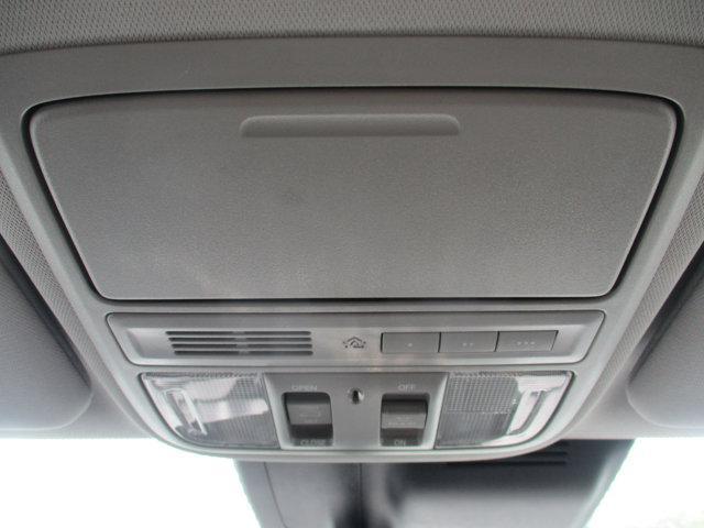 Photo of 2020 Platinum White Pearl Honda CR-V