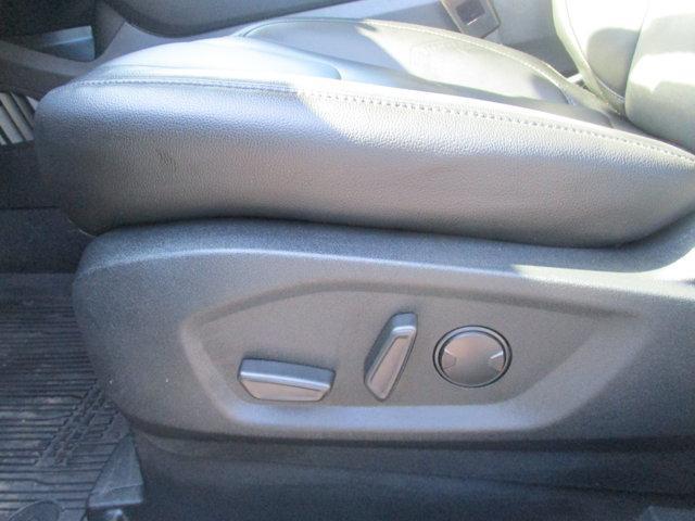 Photo of 2021 Agate Black Metallic Ford Edge