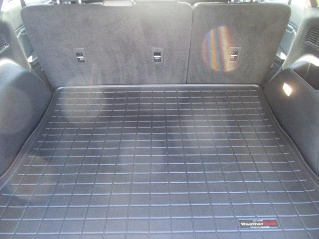 Photo of 2021 Agate Black Metallic Ford Edge