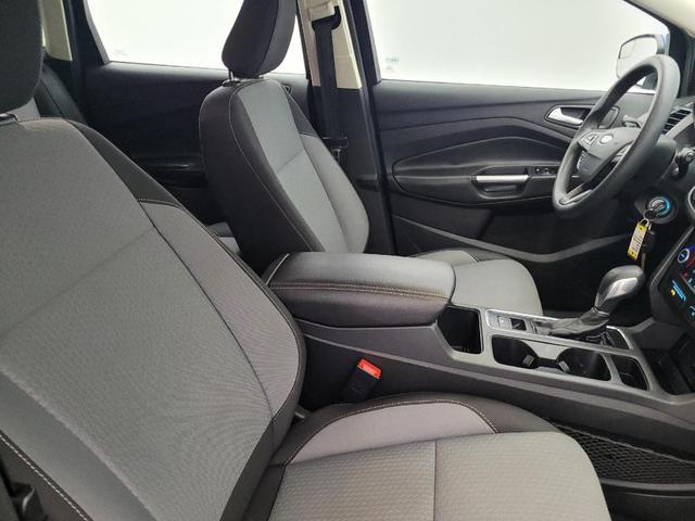 Photo of 2018 Blue Metallic Ford Escape