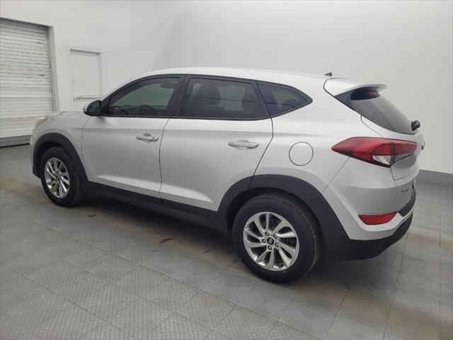Photo of 2018 Molten Silver Hyundai TUCSON