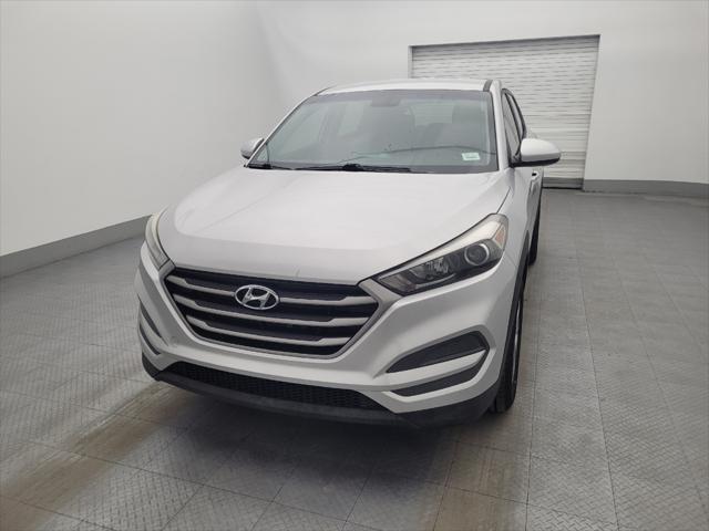 Photo of 2018 Molten Silver Hyundai TUCSON