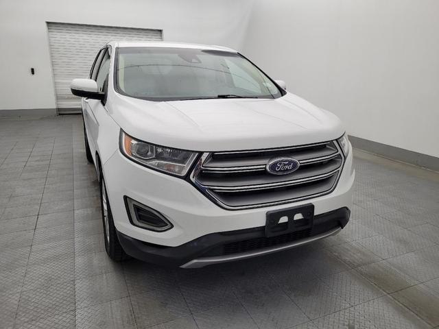 Photo of 2018 Ruby Red Metallic Tinted Clearcoat Ford Edge