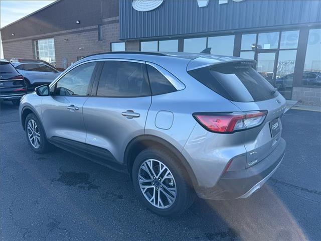 Photo of 2021 Iconic Silver M Ford Escape