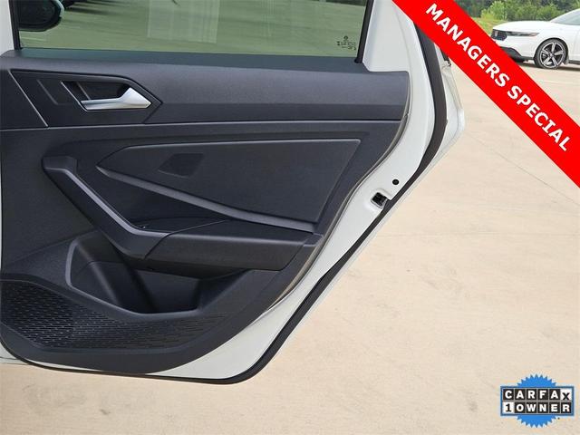 Photo of 2024 Opal White Pearl Effect Volkswagen Jetta
