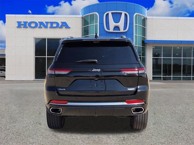 Photo of 2023 Diamond Black Jeep Grand Cherokee