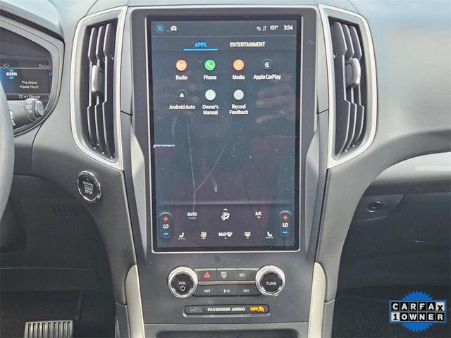 Photo of 2023 Silver Metallic Ford Edge
