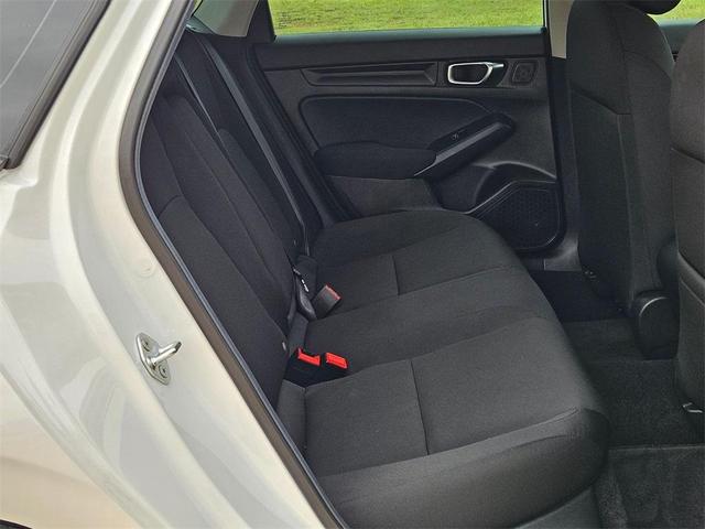 Photo of 2024 White Honda Civic