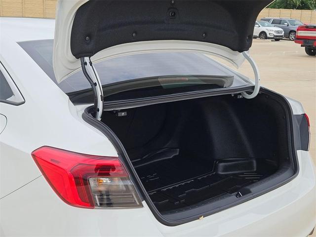 Photo of 2024 White Honda Civic