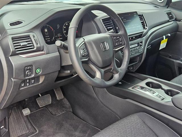 Photo of 2025 Gray Honda Ridgeline