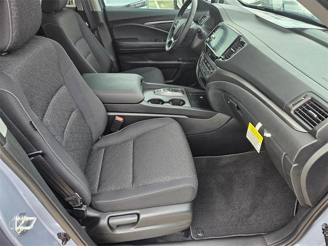 Photo of 2025 Gray Honda Ridgeline