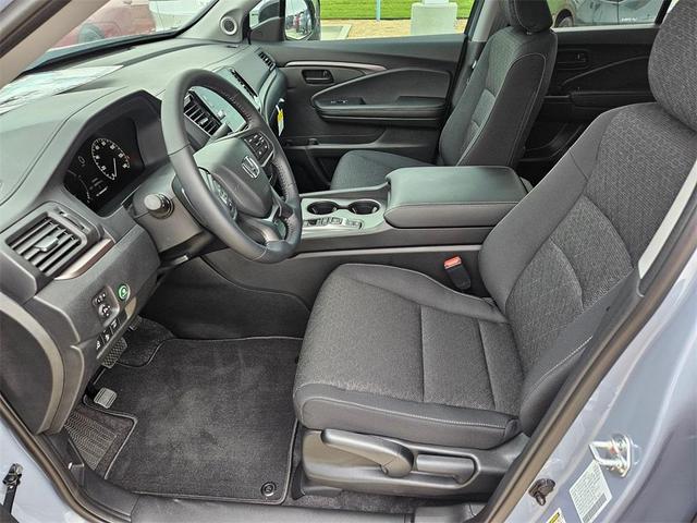 Photo of 2025 Gray Honda Ridgeline