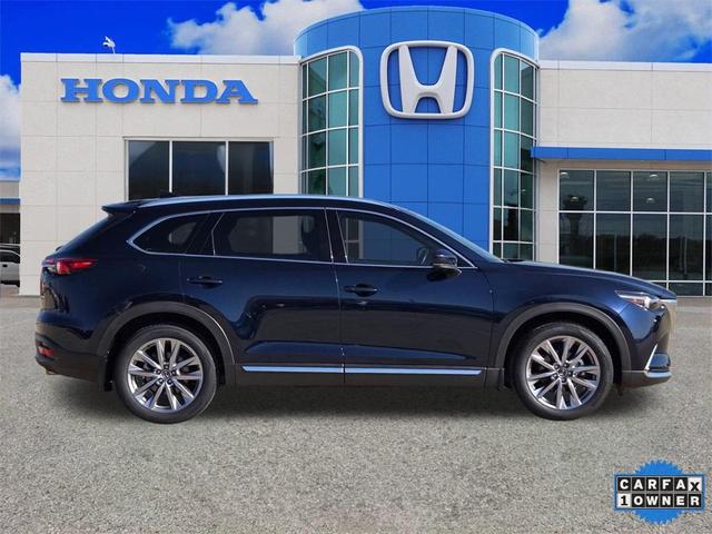 Photo of 2022 Deep Crystal Blue Mazda CX-9