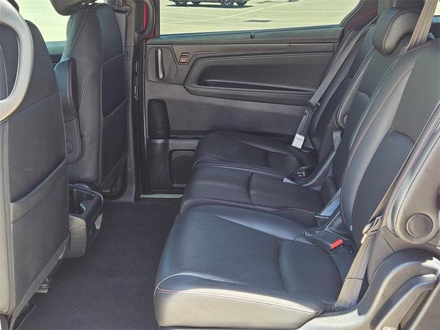 Photo of 2023 Red Honda Odyssey